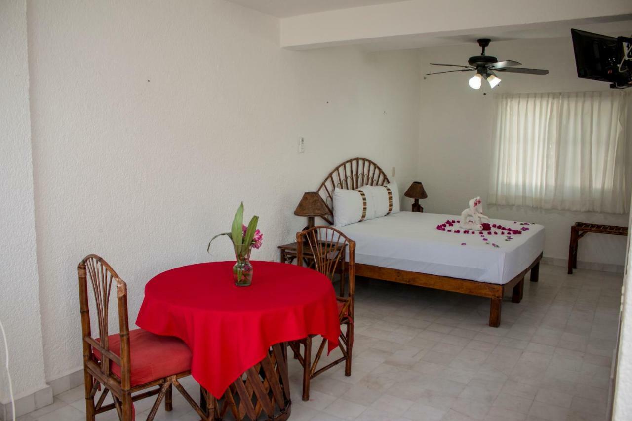 Villa Lupita Zihuatanejo Exterior foto